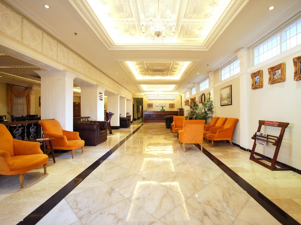 D'Salvatore Boutique Hotel Yogyakarta Maguwo Zewnętrze zdjęcie