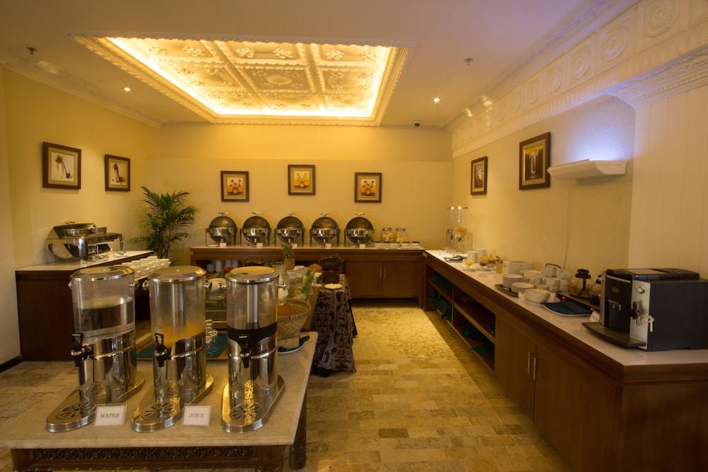 D'Salvatore Boutique Hotel Yogyakarta Maguwo Zewnętrze zdjęcie