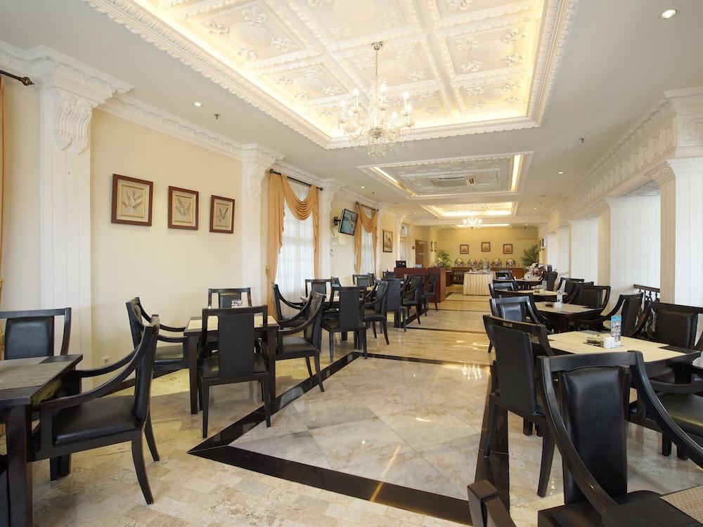 D'Salvatore Boutique Hotel Yogyakarta Maguwo Zewnętrze zdjęcie