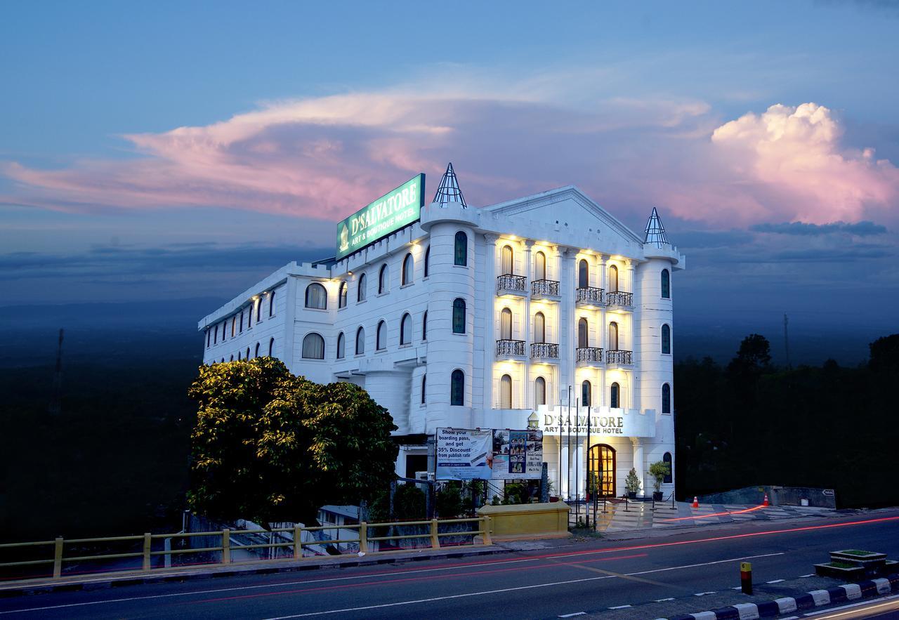 D'Salvatore Boutique Hotel Yogyakarta Maguwo Zewnętrze zdjęcie