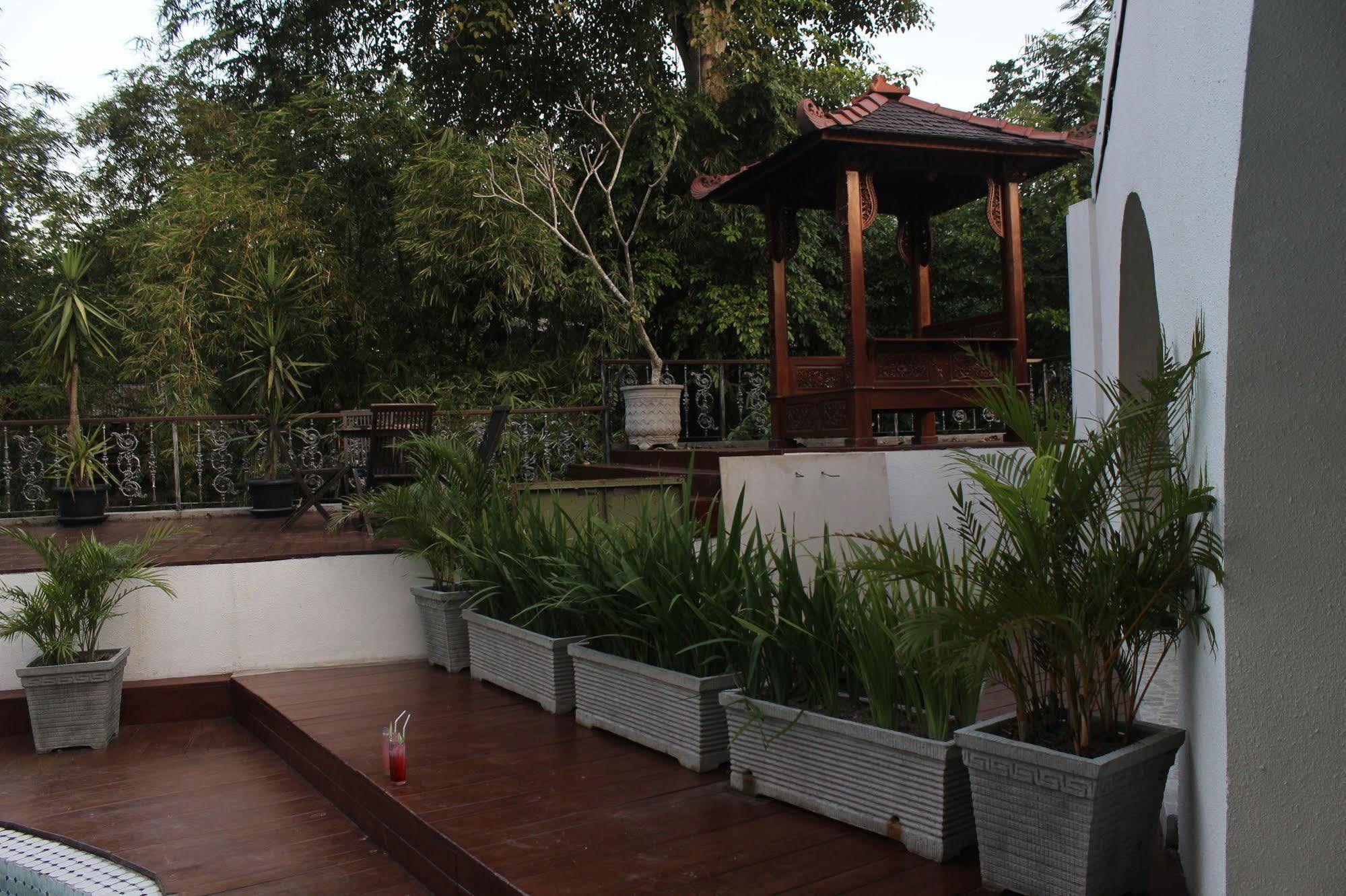 D'Salvatore Boutique Hotel Yogyakarta Maguwo Zewnętrze zdjęcie