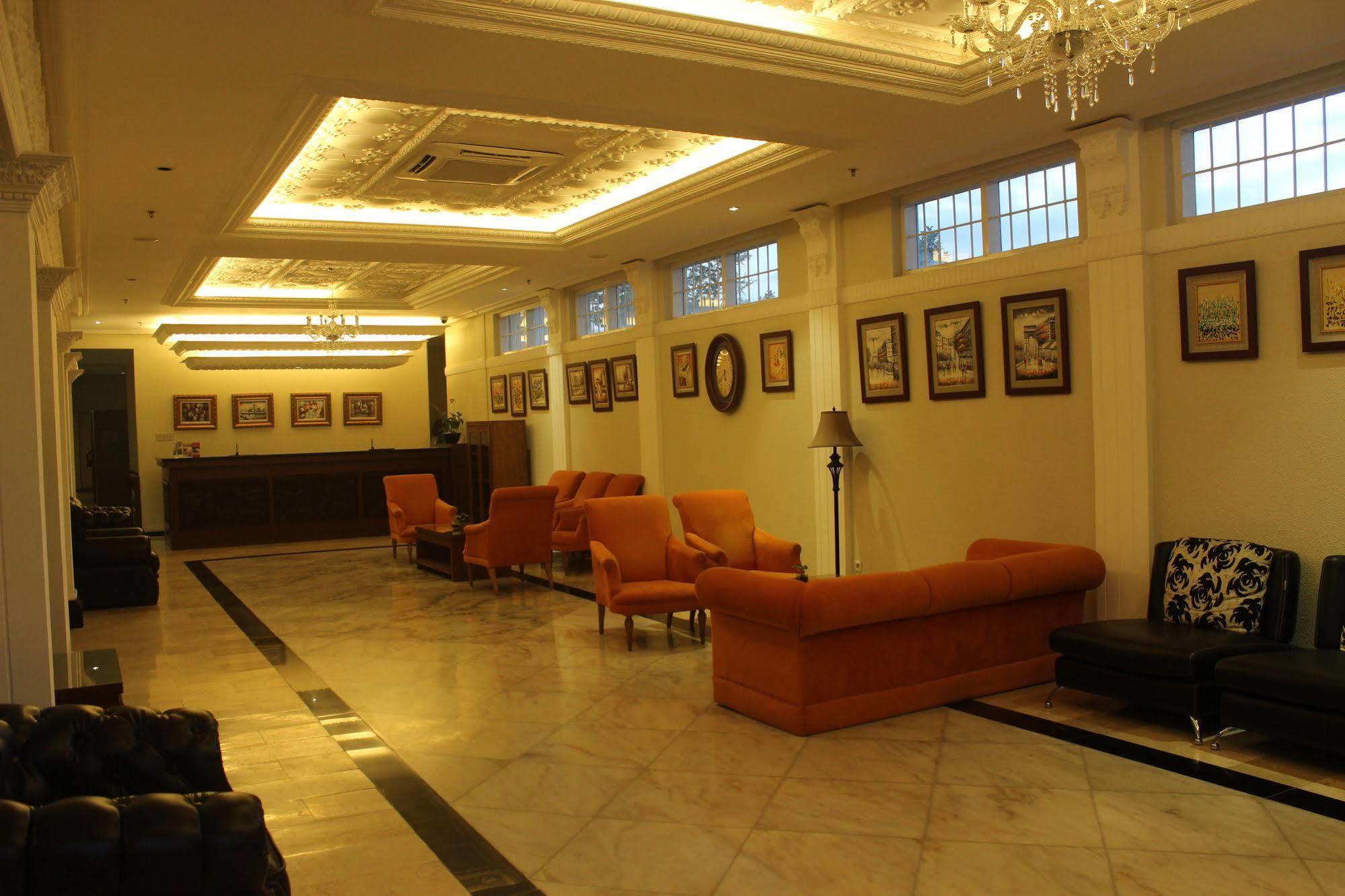 D'Salvatore Boutique Hotel Yogyakarta Maguwo Zewnętrze zdjęcie