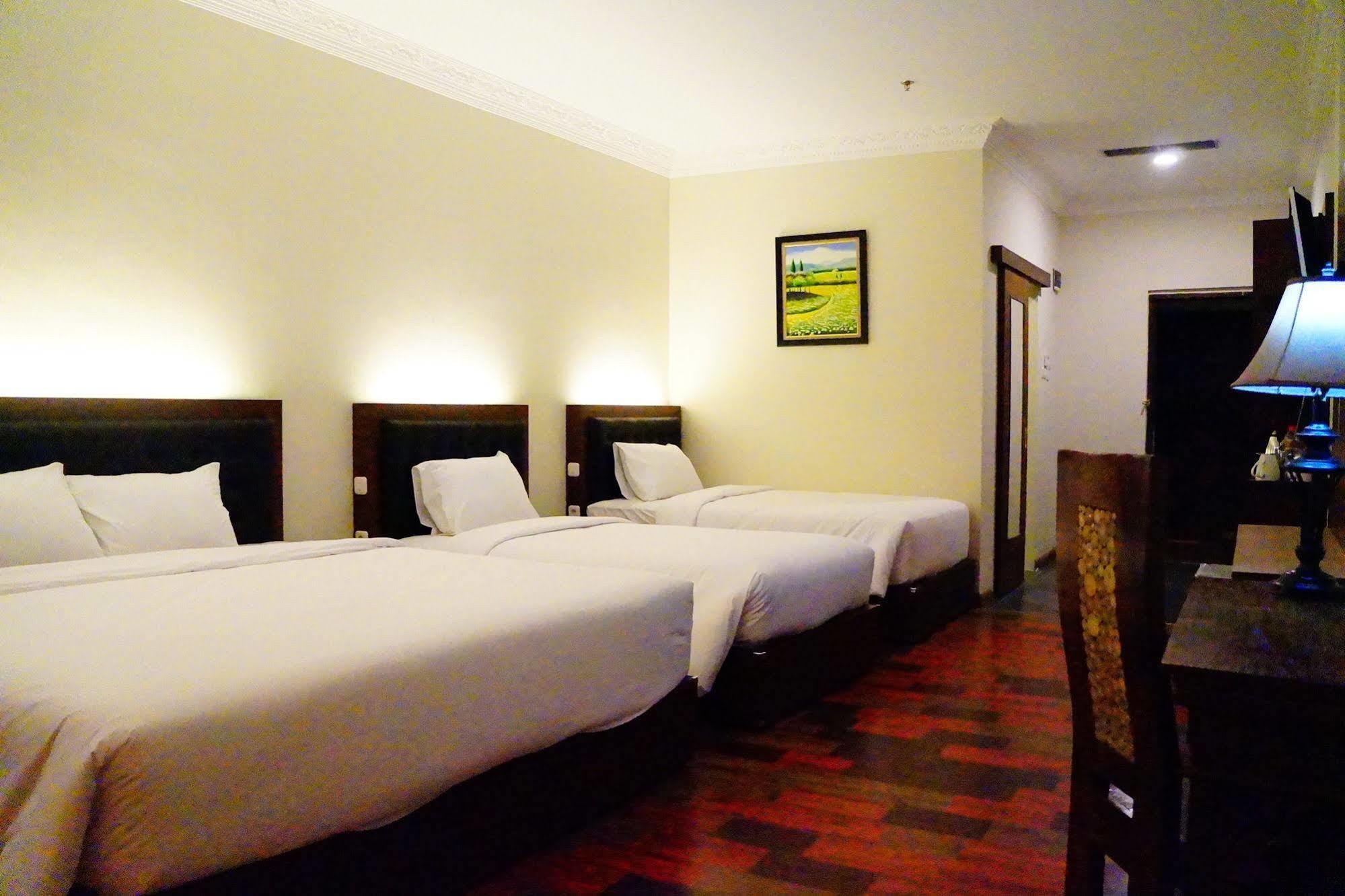 D'Salvatore Boutique Hotel Yogyakarta Maguwo Zewnętrze zdjęcie
